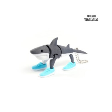 Акула в кроссовках. Размер